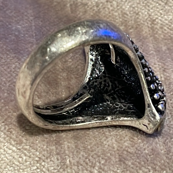 Unique Vintage Brutalist Ring size 9 - Picture 3 of 6